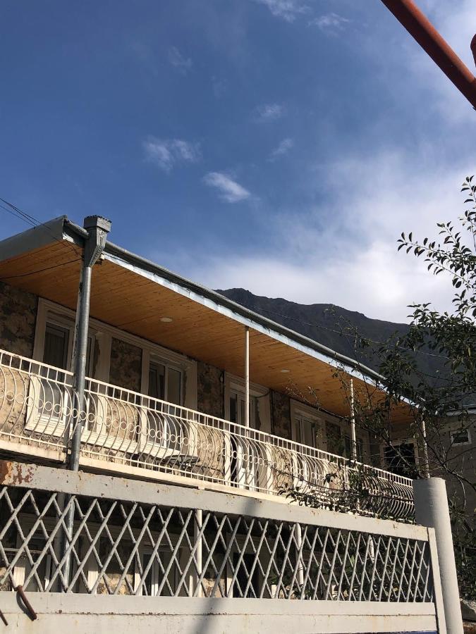 House 54 Hotel Kasbegi Buitenkant foto